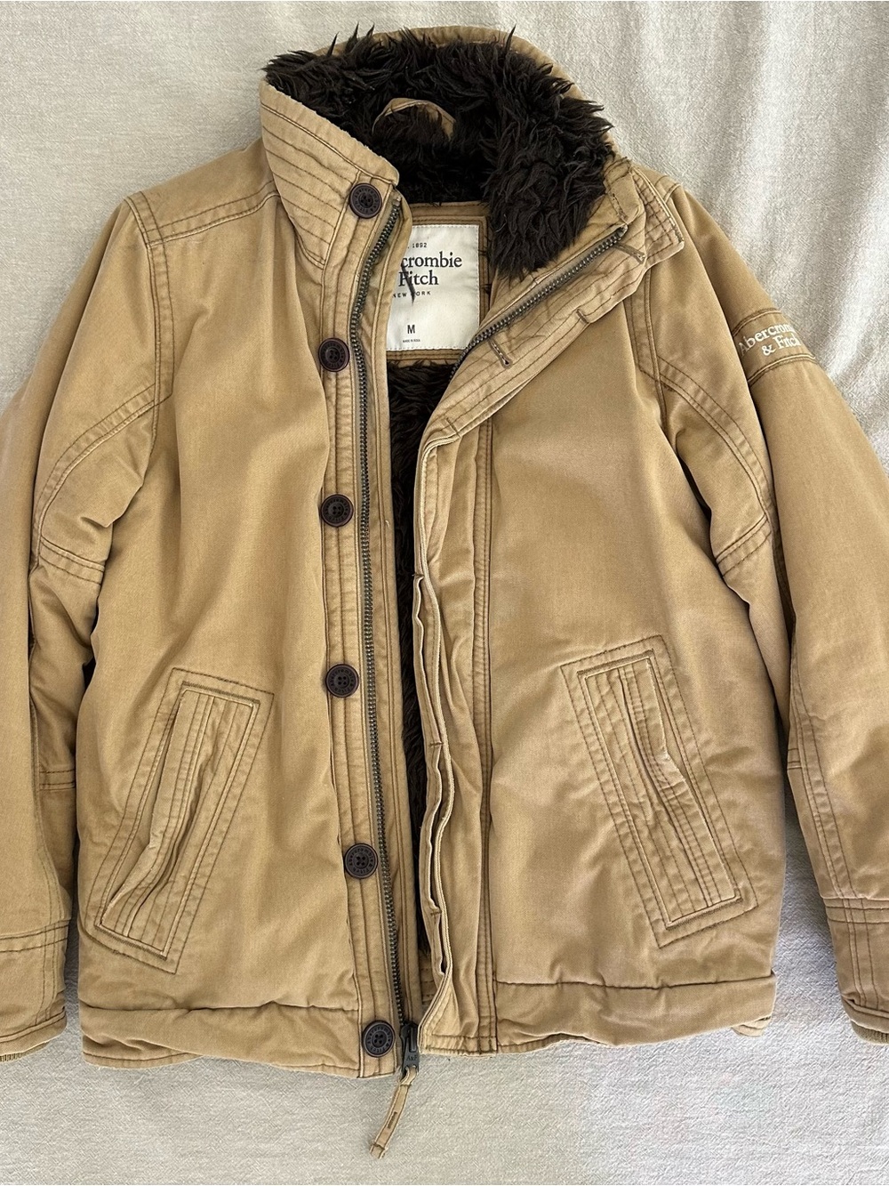 Vintage Abercrombie & Fitch Men’s Tan Puffer Jacket with Faux-Fur Lining